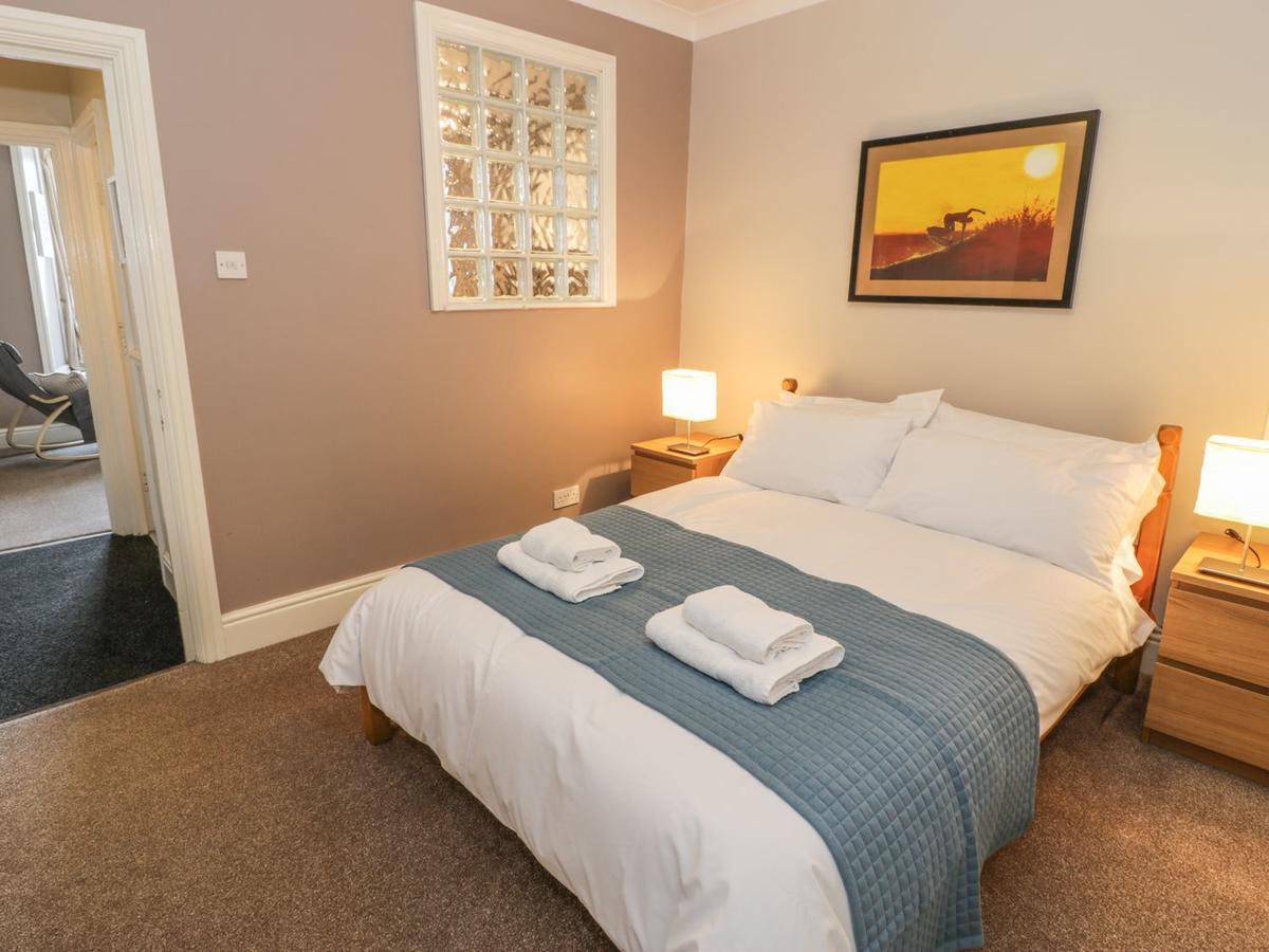 Seaview Apartment Бармут Екстериор снимка